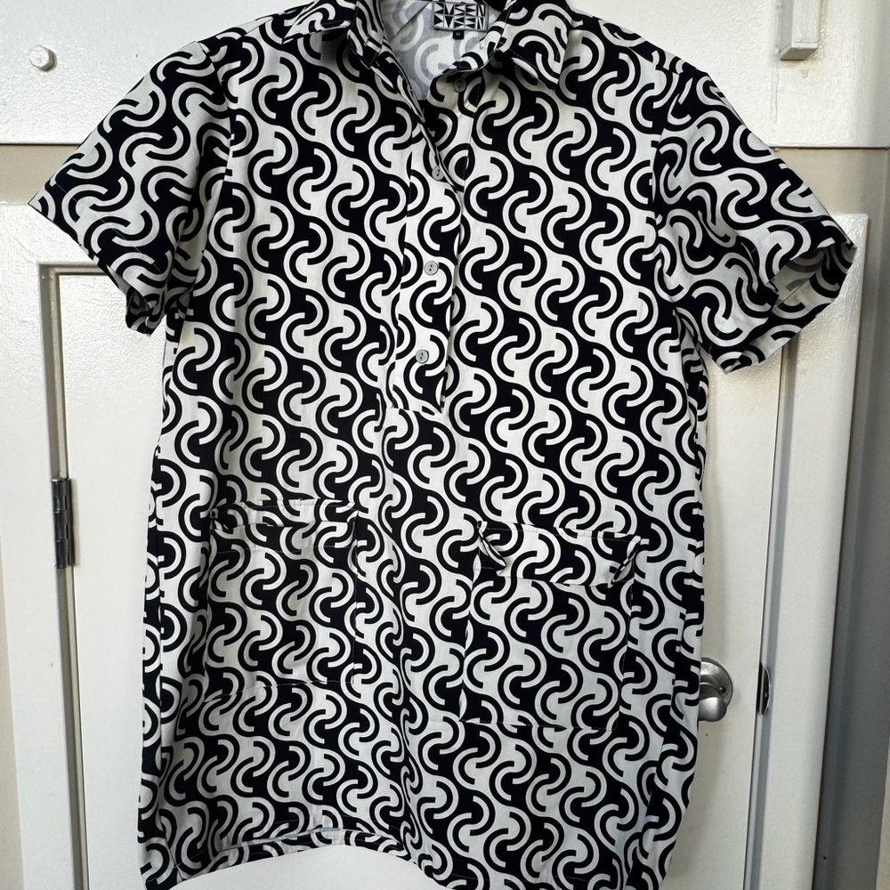 Rare Dusen Dusen Wave Print Collared Dress